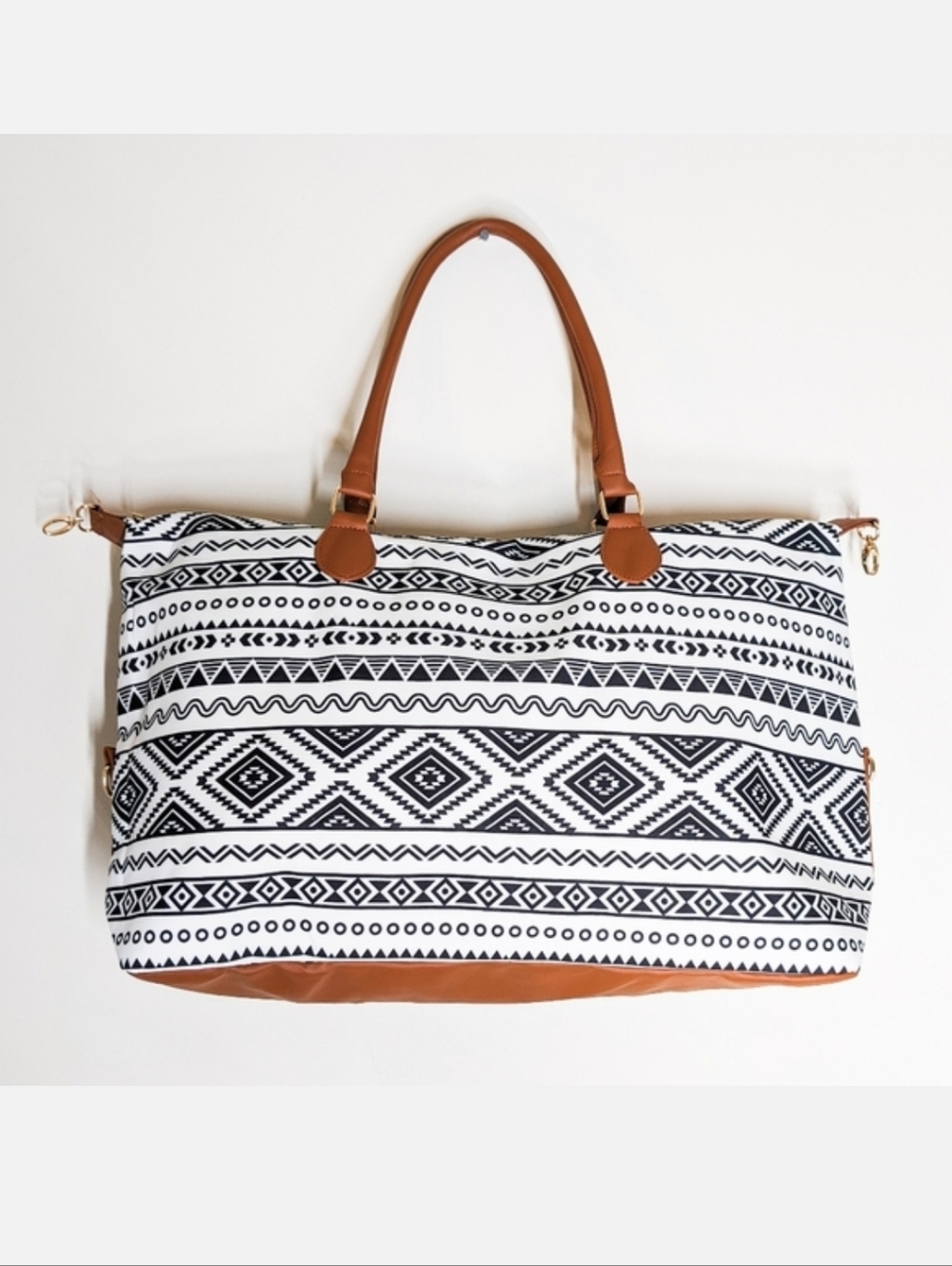 NWT Black and White Aztec Print Beach Tote